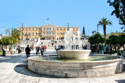 Discover Athens Syntagma Square: A Historic Landmark